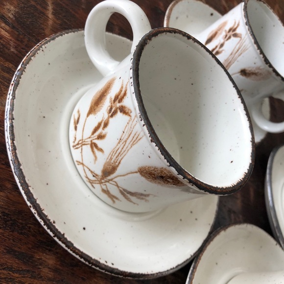 4 Stonehenge English Stoneware Espresso Tea Cups and Saucers Winter Wheat - Picture 2 of 9